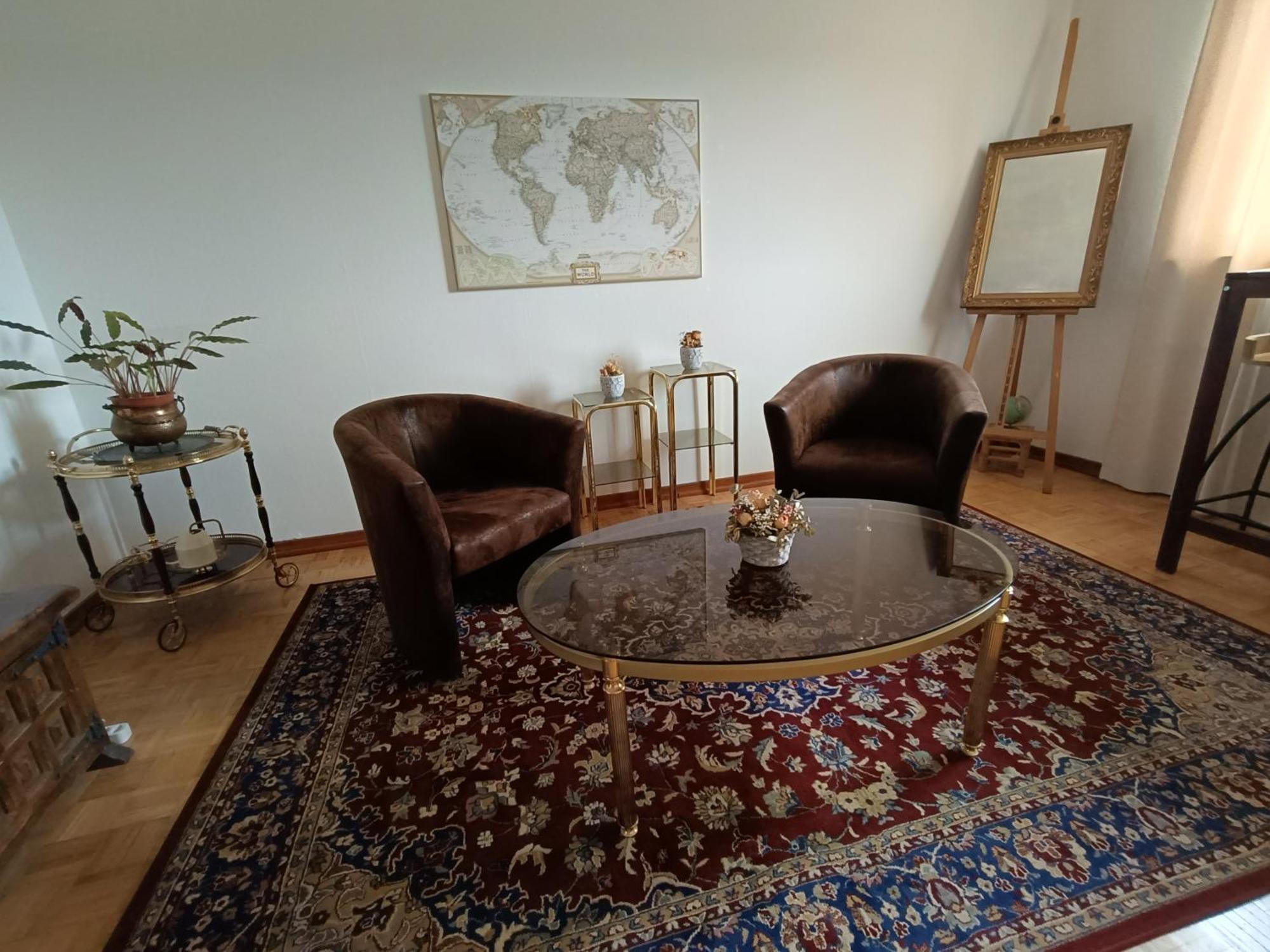 Helvetia 2 Zimmer Apartment Mit Parkplatz Zürich Exteriör bild